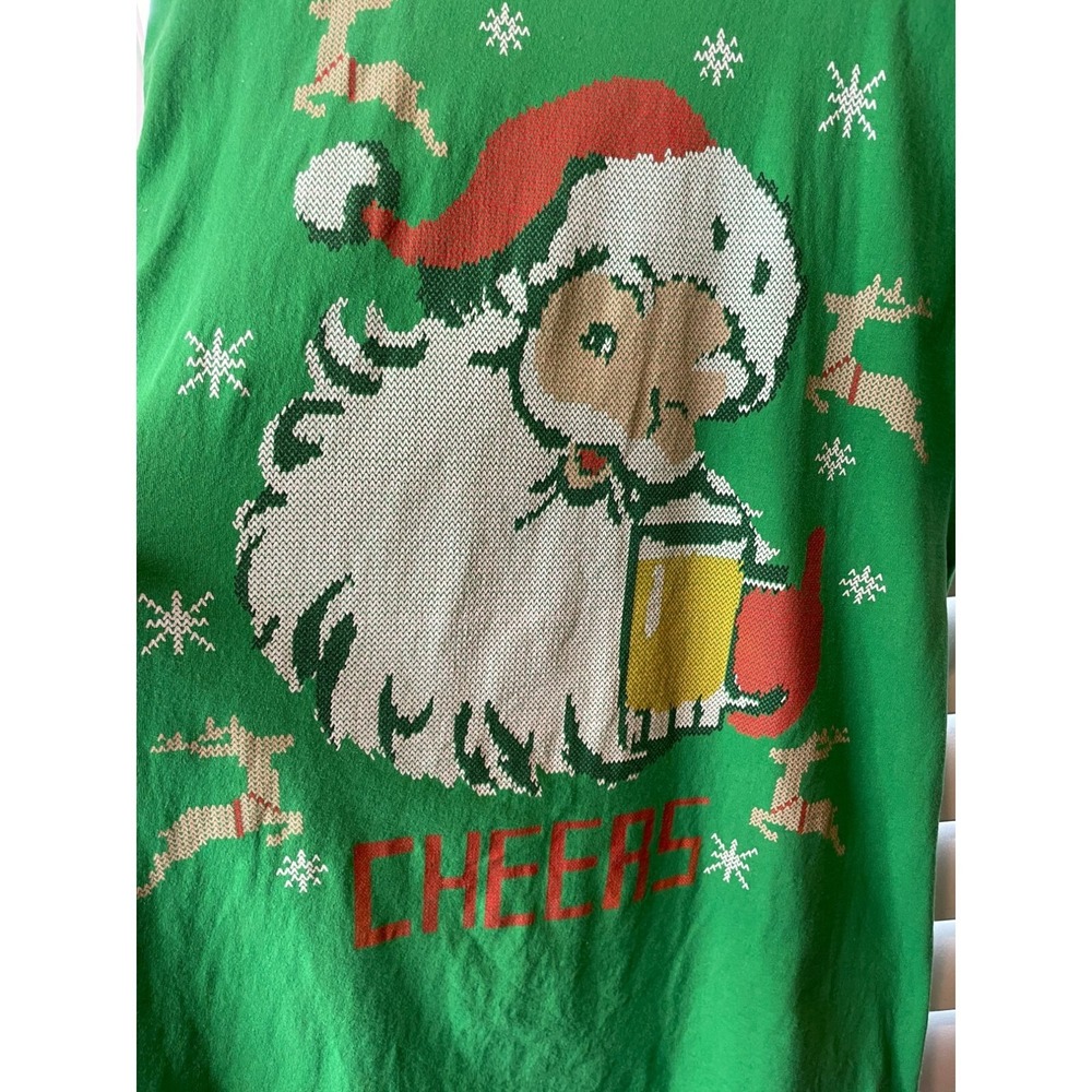 Fruit of the Loom Unisex Medium T-Shirt Green Santa Cheers Holiday Graphic Tee
